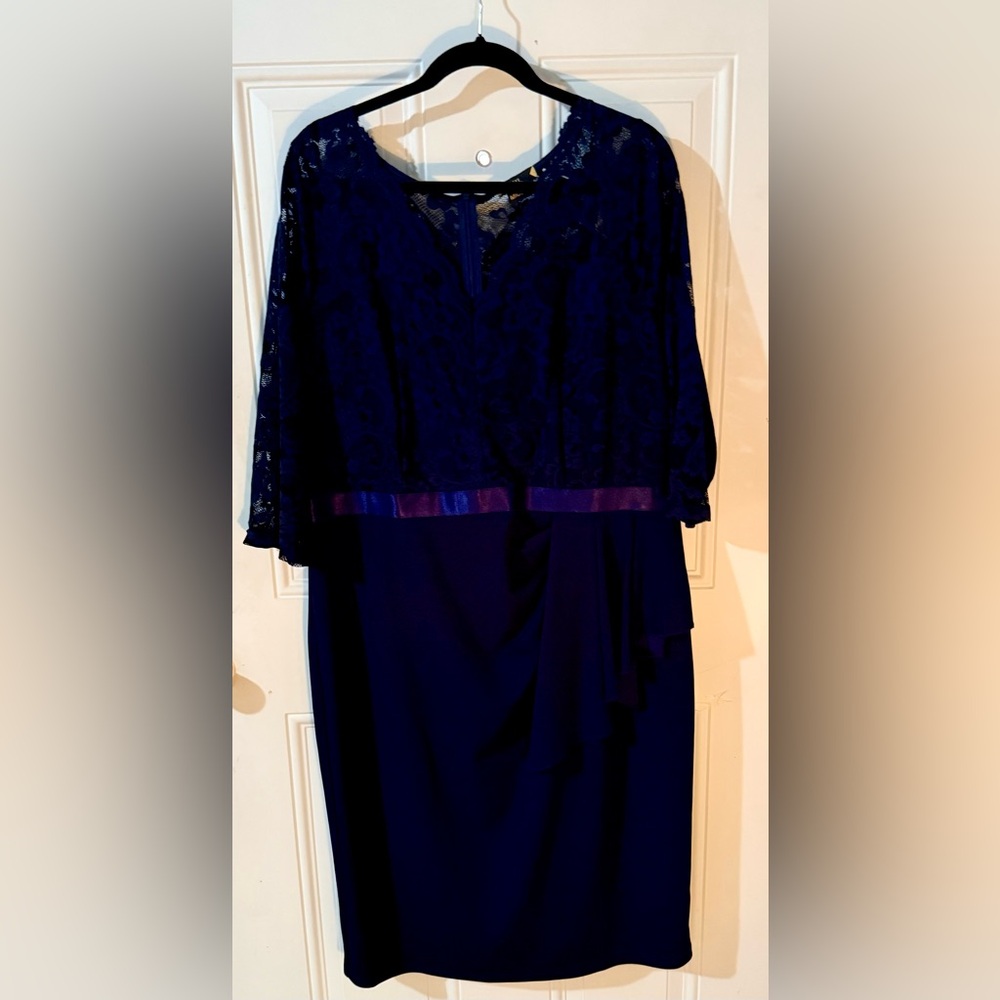 Elegant Navy Lace Overlay Women's Dress